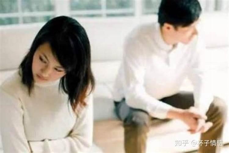 梦见老公有外遇要离婚是什么意思？