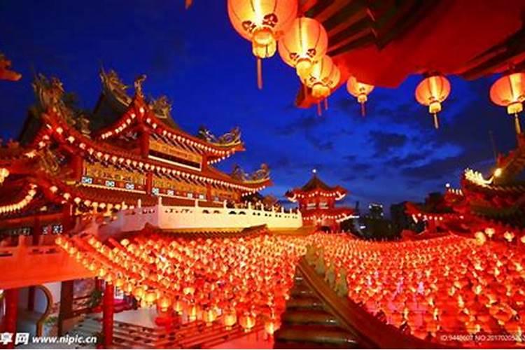 过年挂灯笼有什么讲究吗