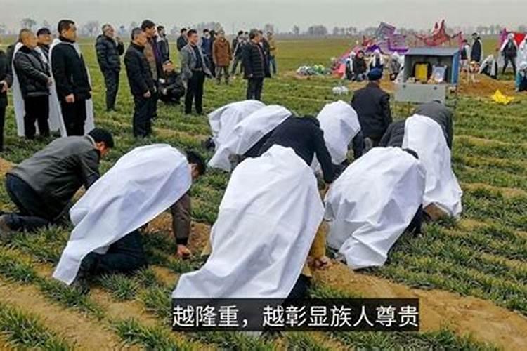宣威市党政考察团与会泽县党政领导等座谈交流教育工作