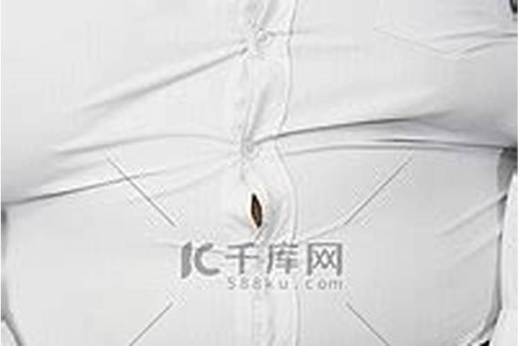 梦见衣服太紧