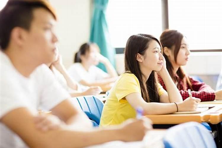 梦到小学女同学是什么意思