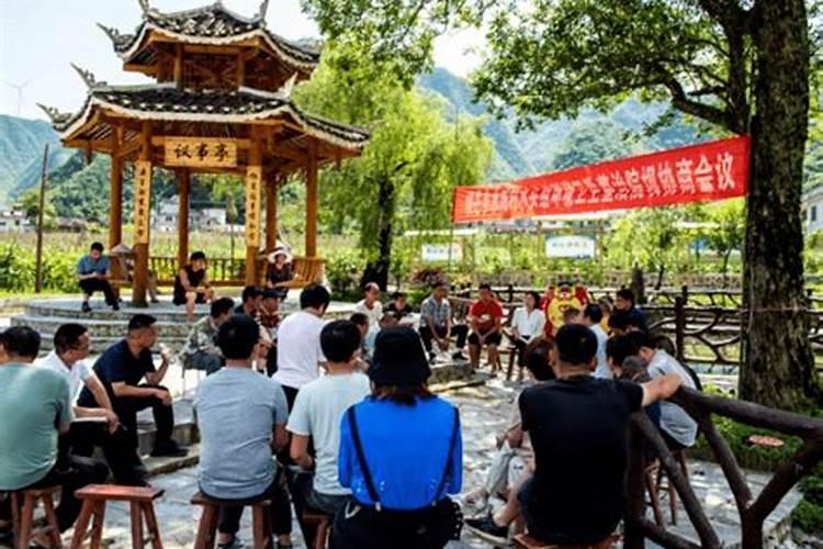阴差阳错女命一般有几次婚姻 至少有二次婚姻？