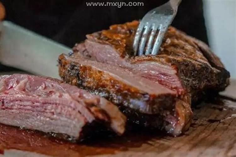 梦见自己大口吃肉是什么意思