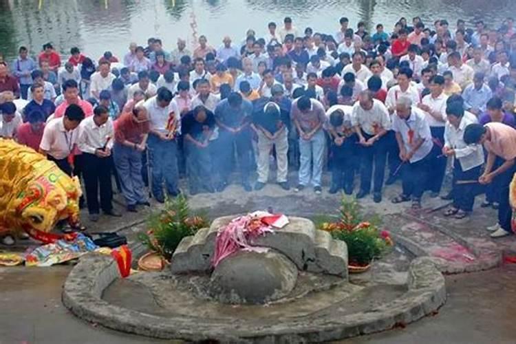 中秋节可以提前烧纸吗？通常你提前几天烧纸