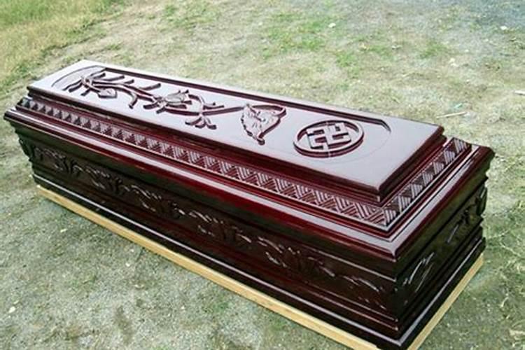 梦见梦里看见死人脸好恐怖的预兆