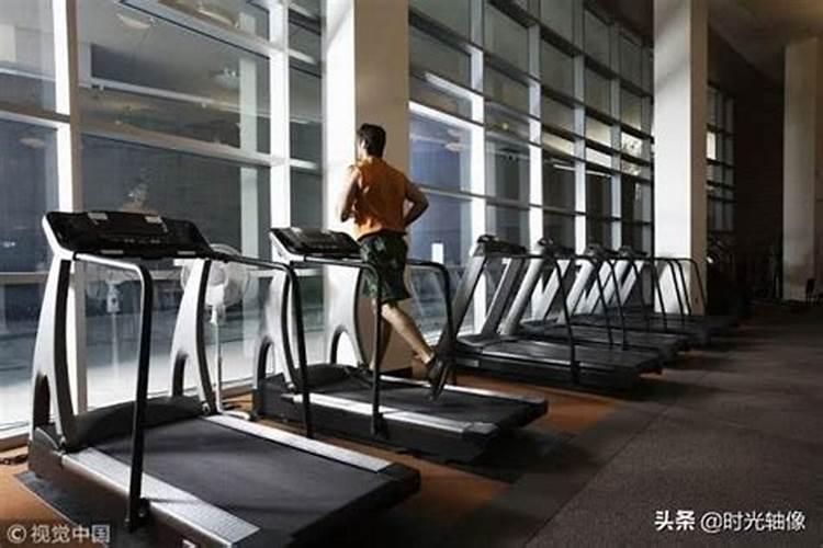 梦见女朋友和别的男人在一起