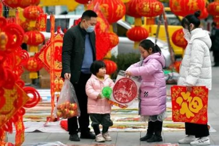 正月初一女性朋友可以去别人家串门吗？