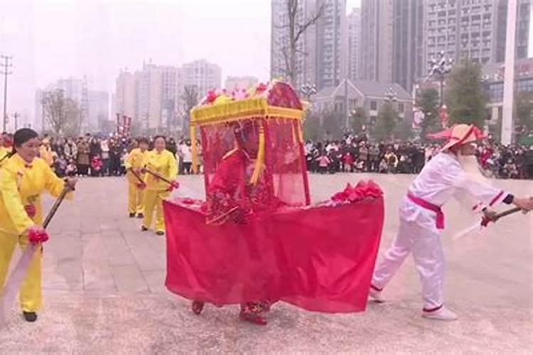 ...家乡的一个节日习俗 十万火急啊!好的加分!要宜宾四川的