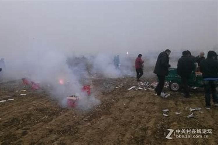中元节上完坟回家有什么讲究