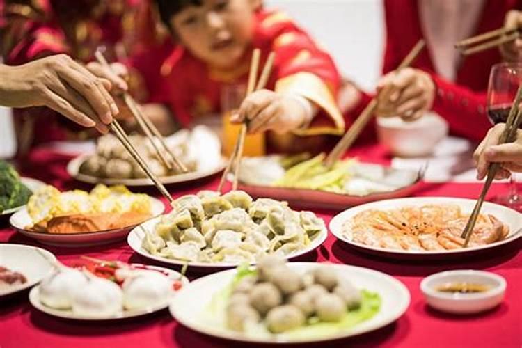梦见自己的女情人在进边洗衣服的预兆