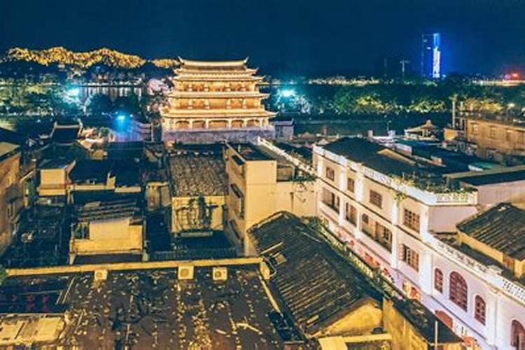 为什么说蛇遇鸡定大吉,蛇和鸡相合吗