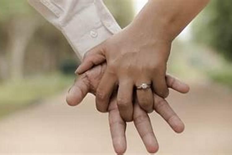 83年的猪2025年婚姻状况如何