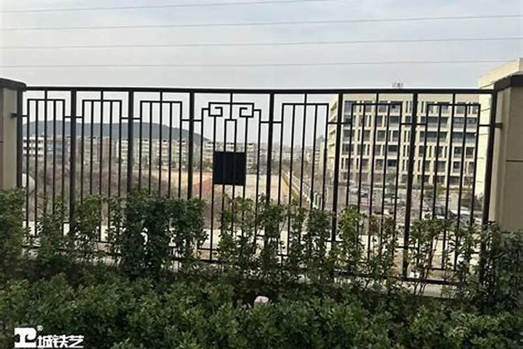 ...墙对我家运势有影响吗？我们建围墙要跟邻居一样高吗？