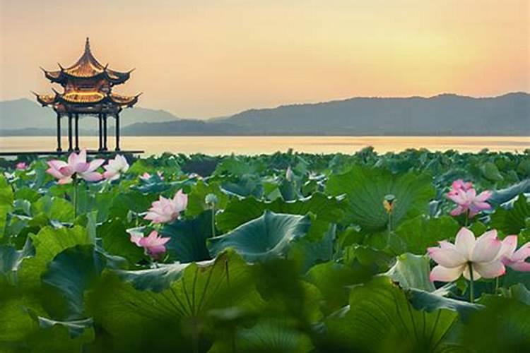 从余干跟团去杭州旅游