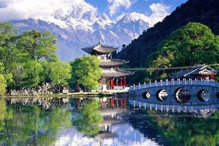 新疆人去昆明旅游