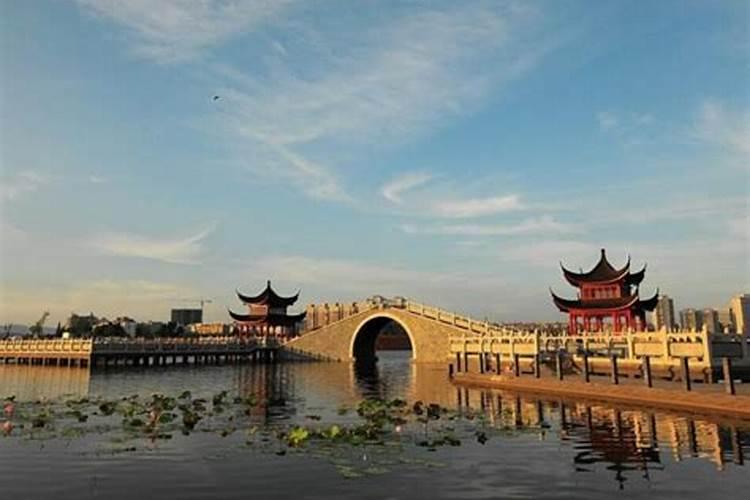 和朋友从海南三亚来江西吉安旅游，谈谈我们的旅途见闻