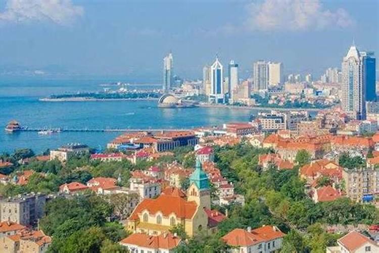 青岛8月份去旅游