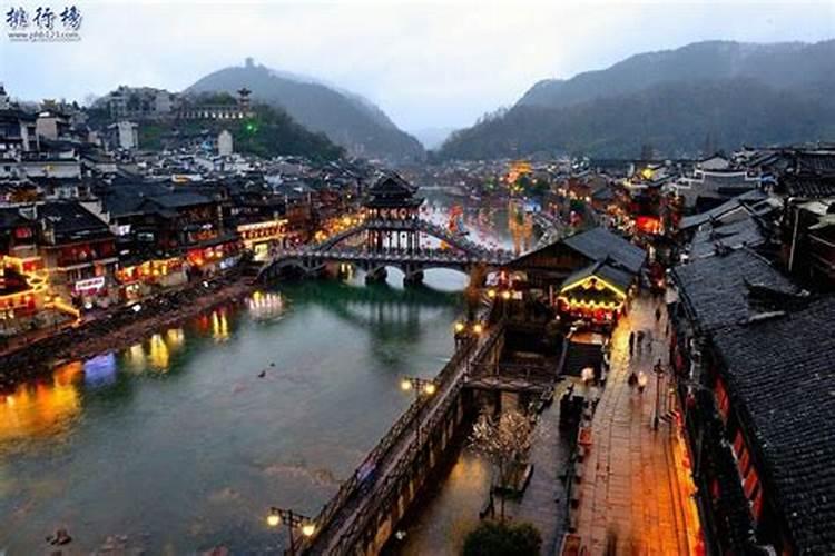 7月份东北适合去哪里旅游？