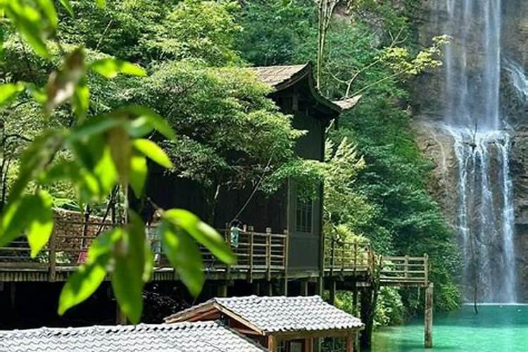 张家界旅游团一般多少钱？