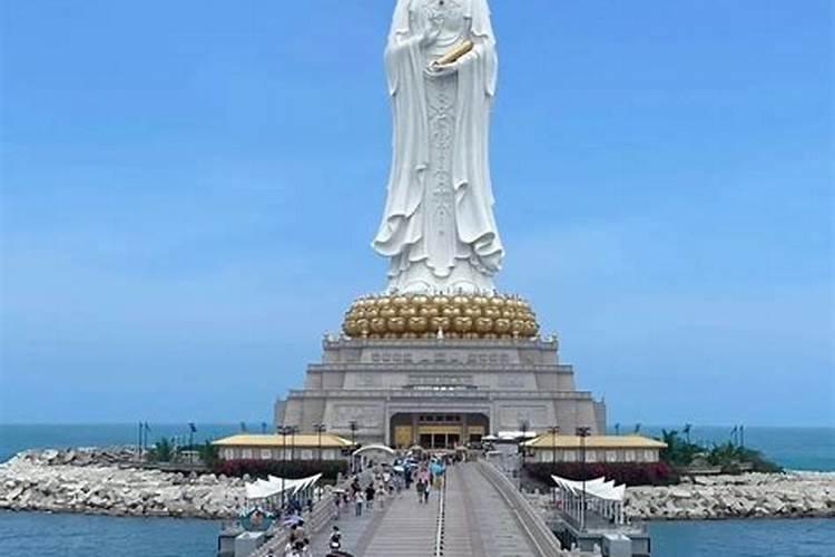 三亚旅游攻略：探索中国南海之滨的美丽景点