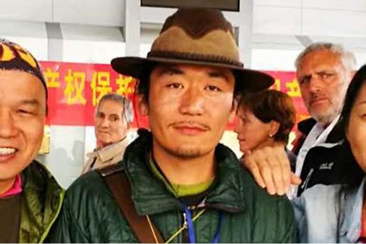 西藏旅行，遇到一位藏族司机，自学英语还给外国人当过导游