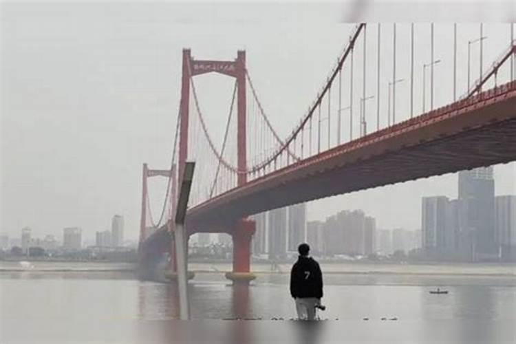 浙江小伙一天狂刷武汉7大景点，武汉值得“特种兵式旅游”，更值得长情陪伴