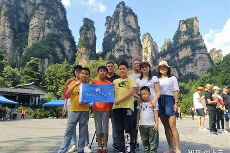 从广州怎么去张家界旅游最方便？