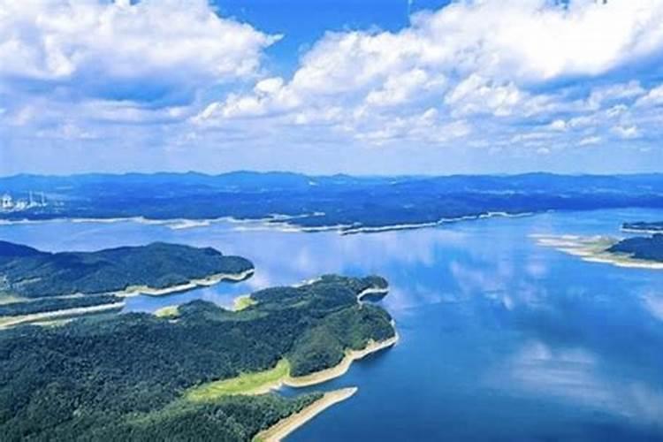 中考、高考生免门票，各地景区纷纷揽客！杭州新增多条暑期旅游航线，低价票大多在端午？