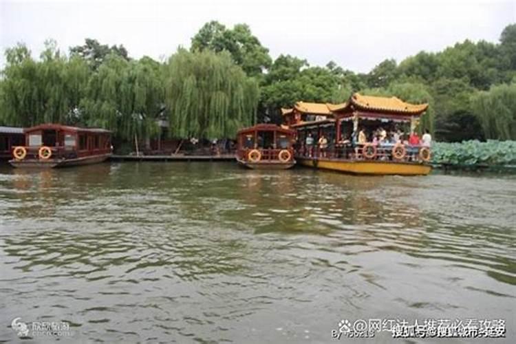 苏杭西湖跟团五日游多少钱，苏杭乌镇跟团5日的费用是多少？