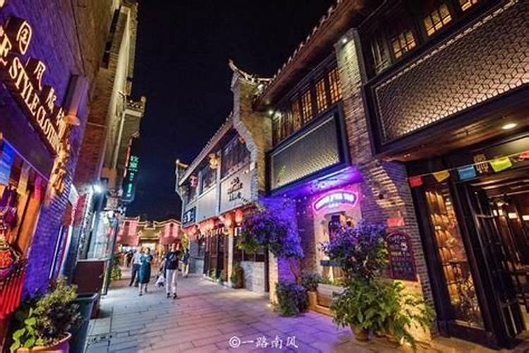 广西最美的城市，韩国人喜欢来旅游，日本人在此开客栈