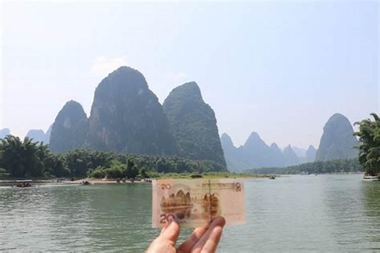 桂林，丽江和三亚，不比经济，就比旅游，谁更强？