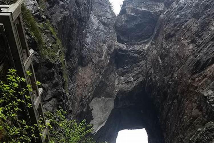 组团去张家界玩3天怎么安排，天门山自由行必看详细攻略，看这篇？