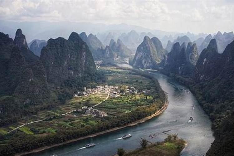 都说桂林山水甲天下，但是游客钱被是被悄悄赚走，你知道为什么吗？