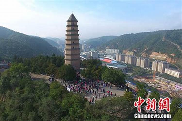 国庆假期延安各景点迎来旅游高峰