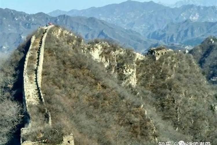 爬北京箭扣长城，北京结、鹰飞倒仰、天梯，由西向东，较容易路线