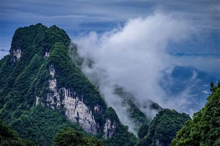 夏天到啦！为小伙伴们提供一下张家界的旅游攻略！帮忙点个赞啦！