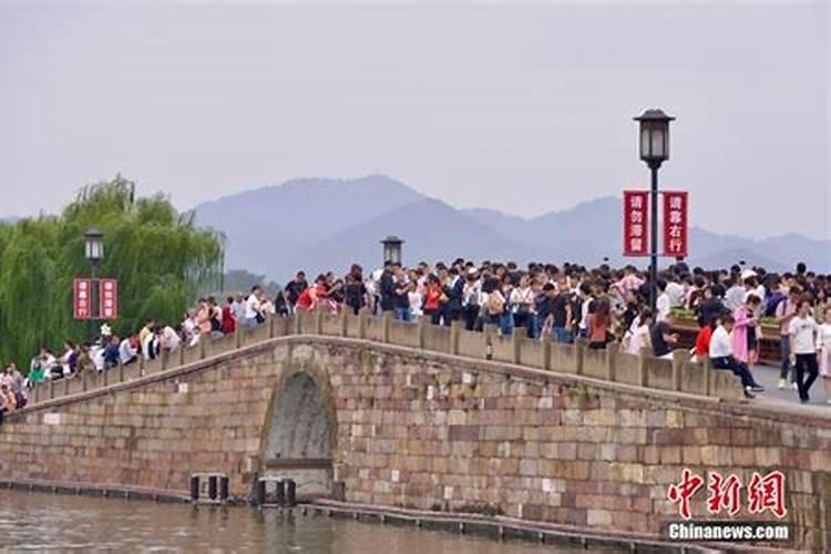 杭州冷门景点，适合假期错峰旅游，和人山人海的断桥形成鲜明对比