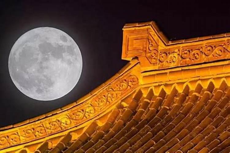 八月十五祭月是哪里？