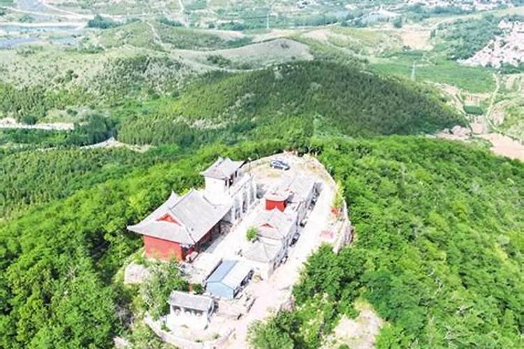 摘月山地址在哪里？